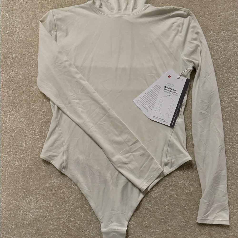 Lululemon bodysuit Wundermost Nulu Turtleneck long sleeve